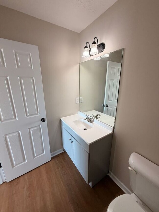 Photo - 223 Ridgewood Dr
