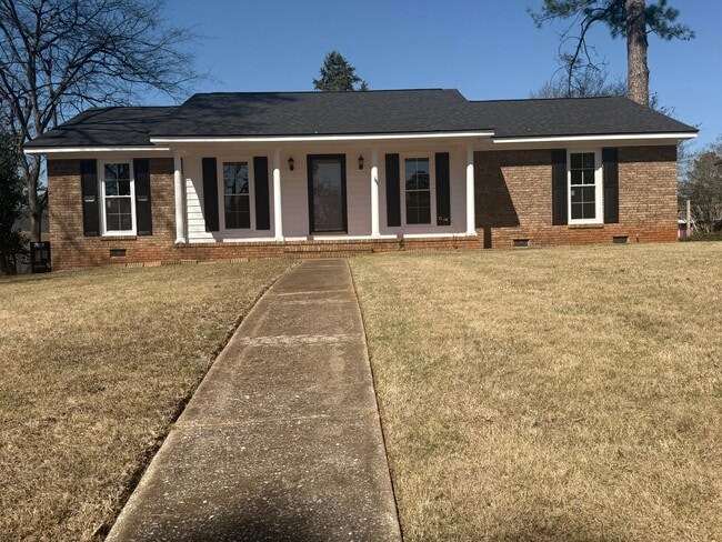 Photo - 2819 Reeves Ln