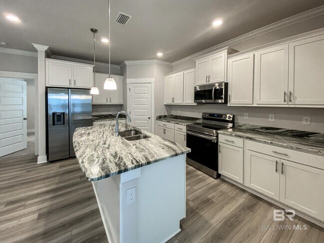 Photo - 324 Wickman Ave