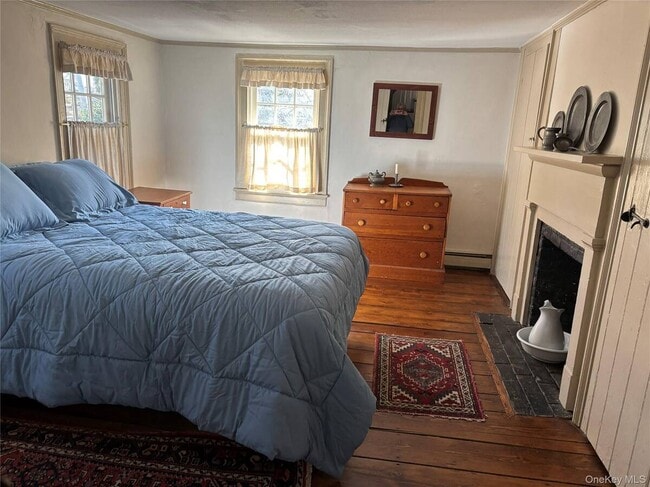 Photo - 225 Christian Ave