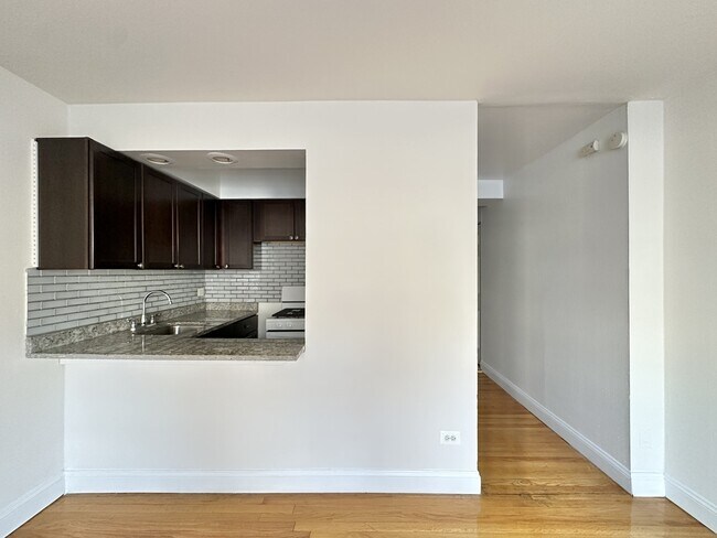 Photo - 6830 N Sheridan Rd Unit 453