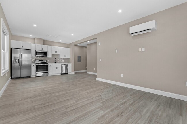 Photo - 5 Washington Ave