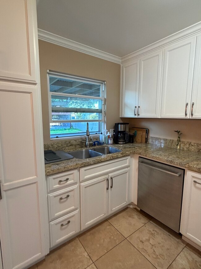 Photo - 3850 Massachusetts Ave