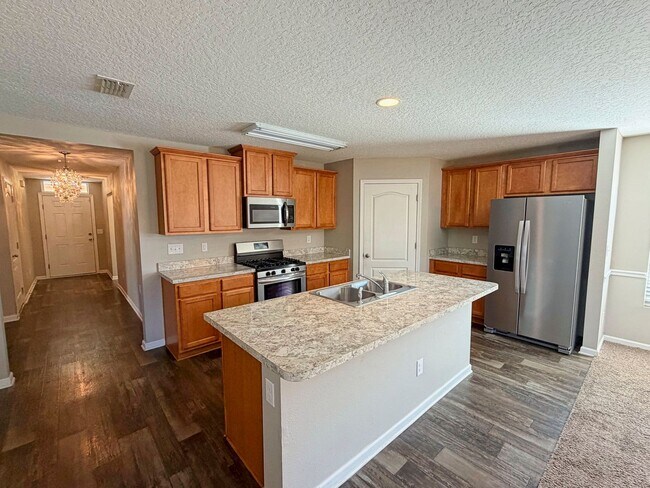 Photo - Beautiful 4 Bedroom, 2 Bathroom Home Situated on Grande Reserve Golf Course