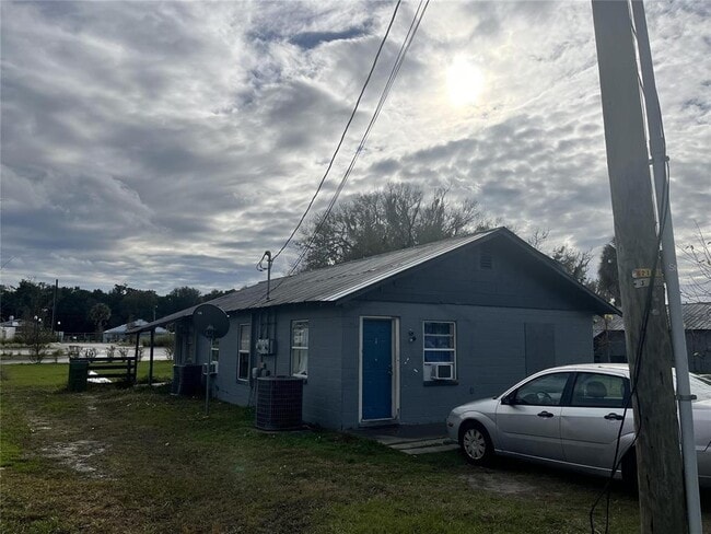 311 E Magnolia St