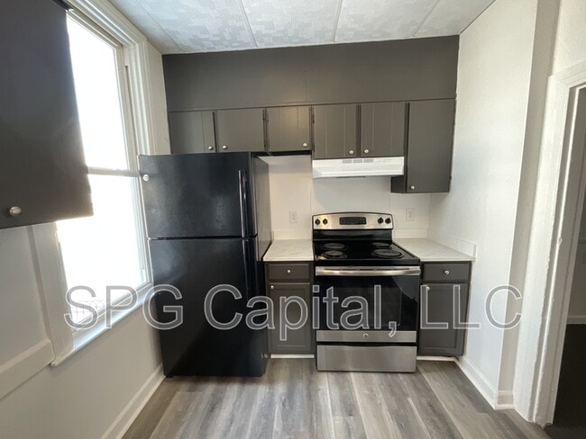 Photo - 1433 Monroe St