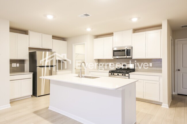 Photo - 2 Donemere Way