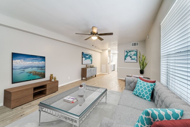 Photo - The Oaks Apartments At Medical Center