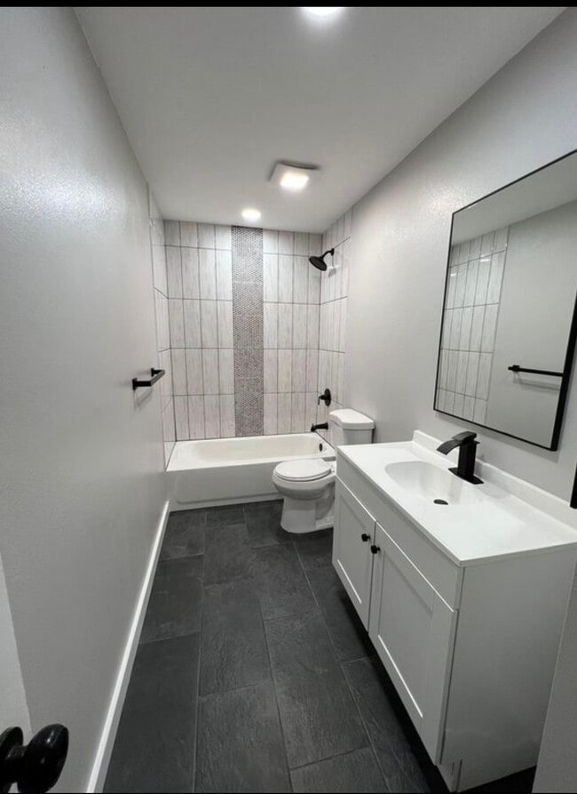 Photo - 2559 Chestnut Woods Dr