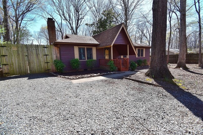 Building Photo - 237 Moorefield Dr