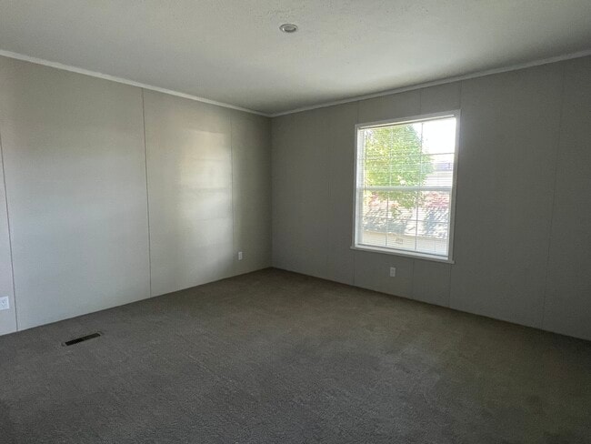 Photo - 5167 Rhine Dr