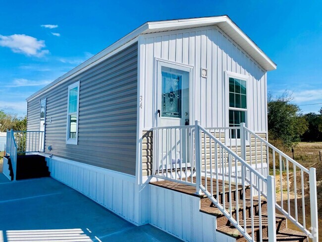 Building Photo - 2210 Seaview St Rental
