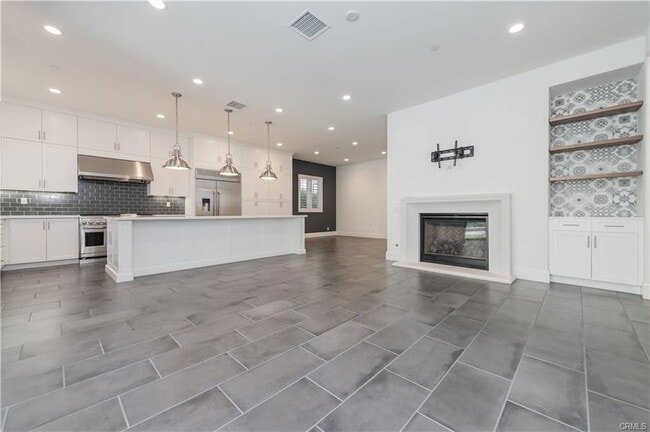 Photo - 91 Rockinghorse