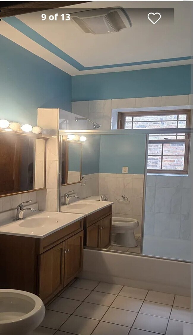 Photo - 3119 N Davlin Ct Unit 2nd floor