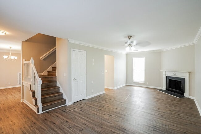 Photo - 113 Brockhampton Ct