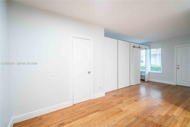 Photo - 7325 Carlyle Ave Unit 8