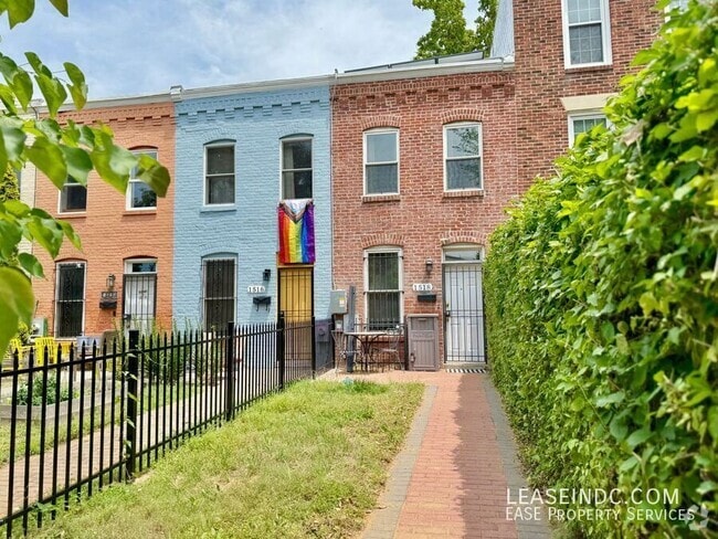 Building Photo - 1518 Massachusetts Ave SE Rental