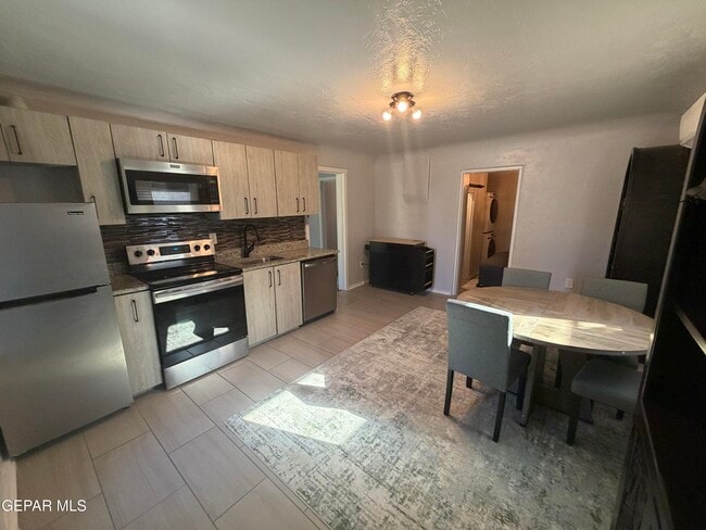 Photo - 2618 Idalia Ave