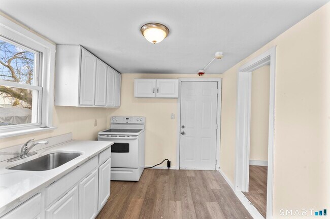 Photo - 313 High St Unit 1N