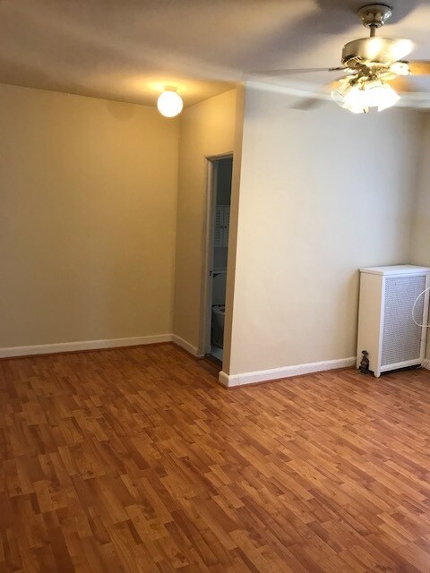 Photo - 633 W Deming Pl