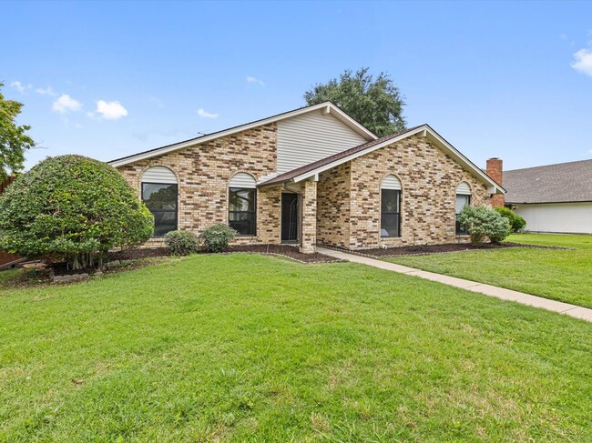 3404 Newkirk Dr