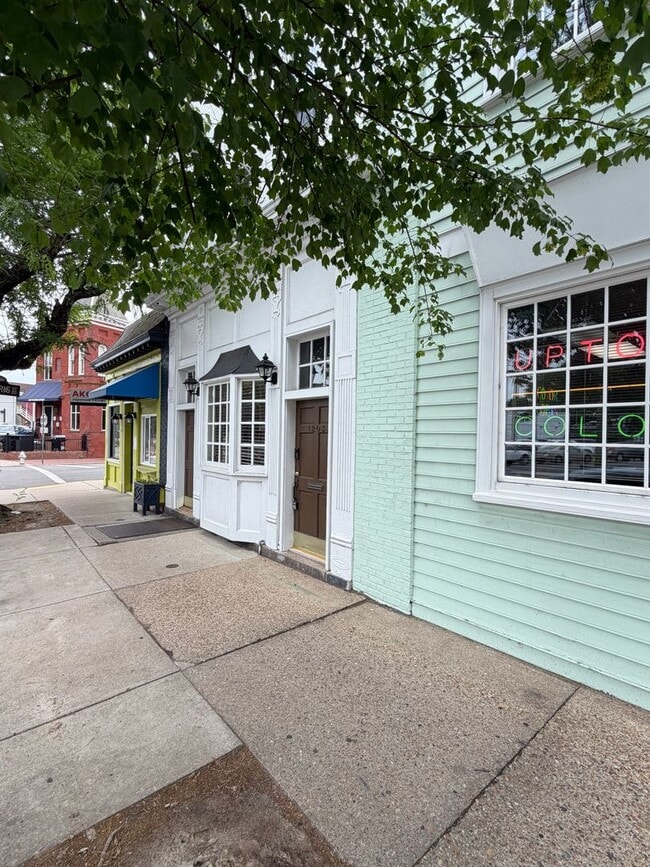 Building Photo - 1203 W Main St