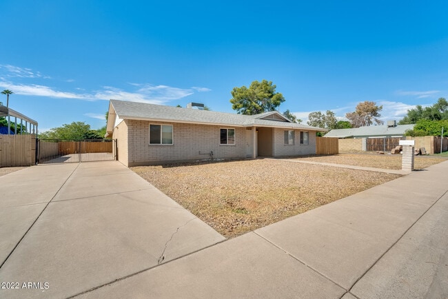Building Photo - 10424 N 38th Dr