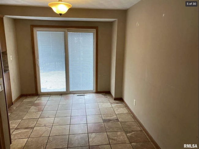 Photo - 2806 W 47th St