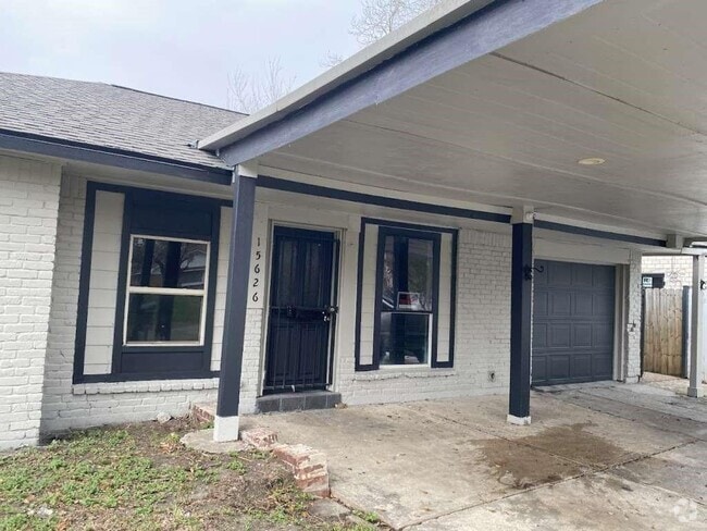 Building Photo - 15626 Corsair Rd Rental