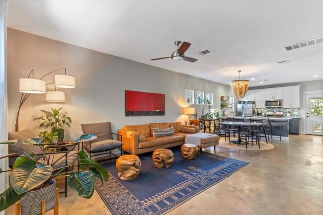 Building Photo - 3014 Neal St