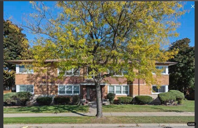 Photo - 1345 S Mannheim Rd