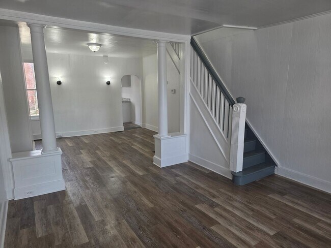 1615 Lancaster Ave