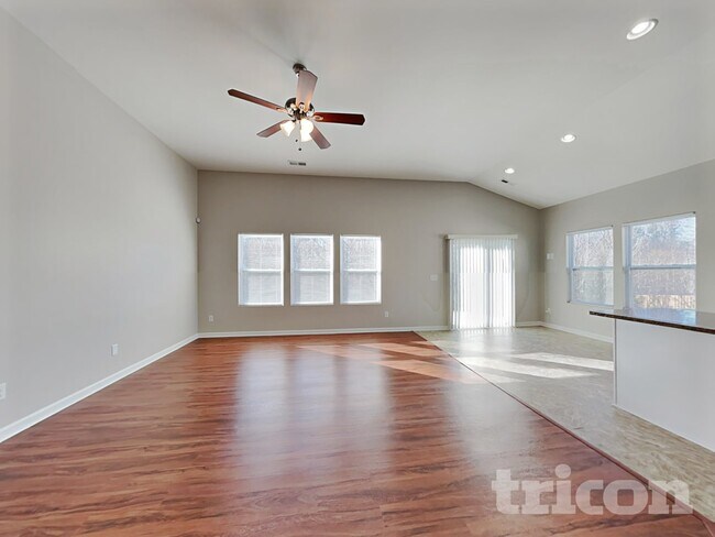 Photo - 3715 Gricklade Dr