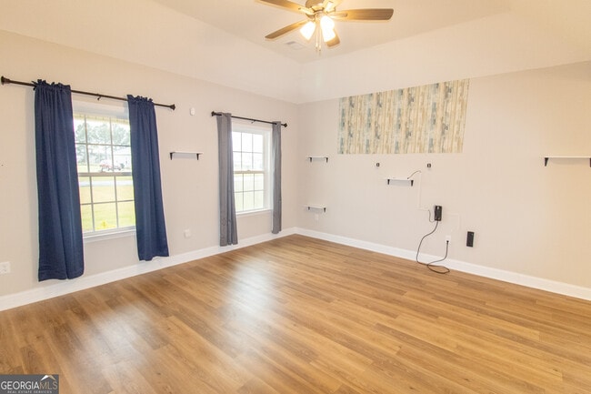 Photo - 705 Fescue Dr