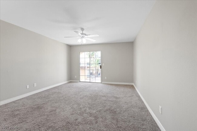 Photo - 2842 Via Florentine St