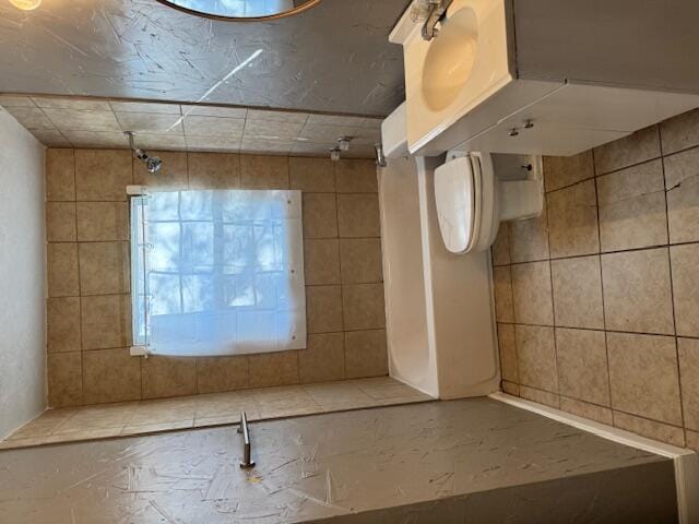 Photo - 2710 E 3rd St