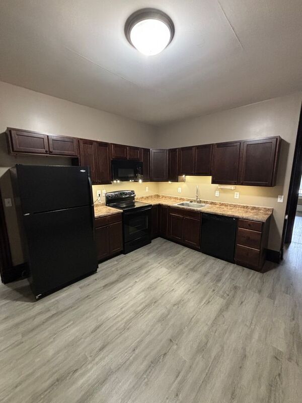 Photo - 4541 Oakland Ave Unidad 2