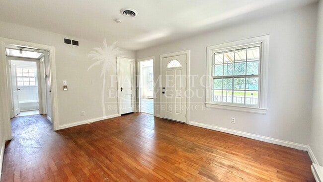 Photo - 1513 Summit Ave