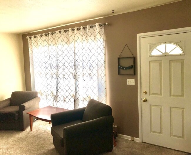 Photo - 6012 Donlar St