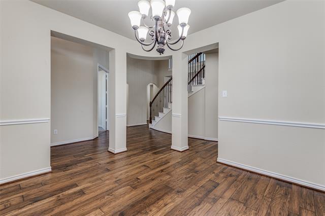 Photo - 11233 Seguin Dr