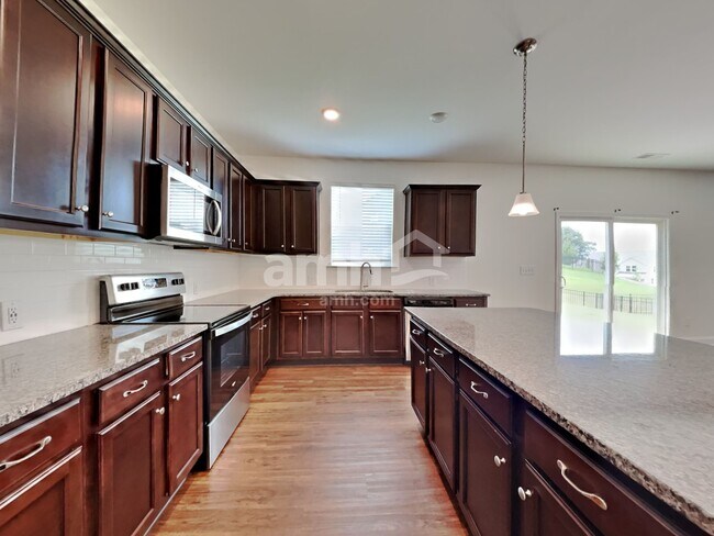Photo - 118 Garrison Grv Ct