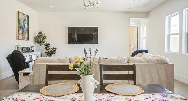 Photo - 9031 Coastal Oaks St