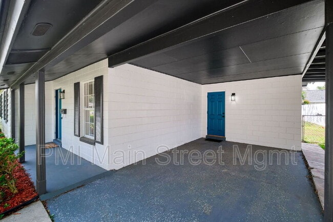 Photo - 1098 Leeway Ct