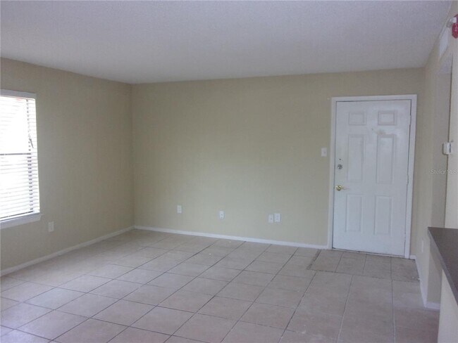 Photo - 3716 Idlebrook Cir Unit 104