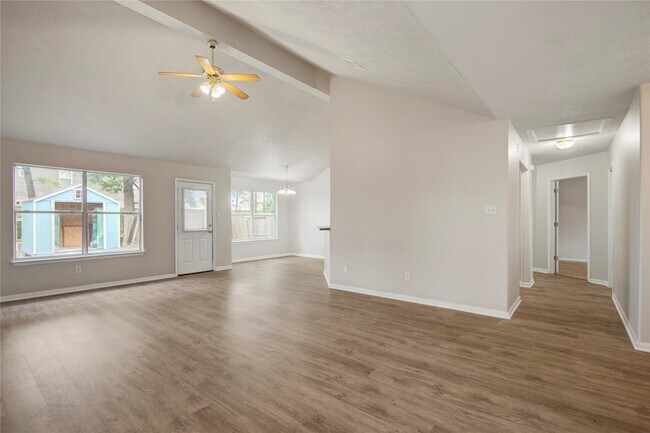 Photo - 16145 Sun View Ln