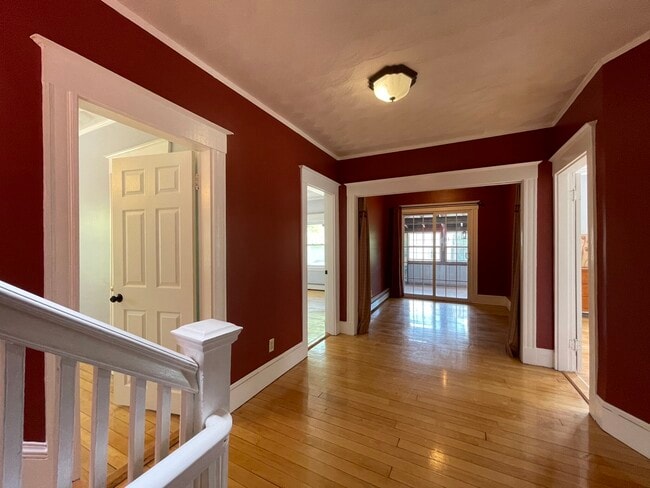 Photo - 140 Bellevue St