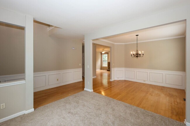 Photo - Spacious Dream Home