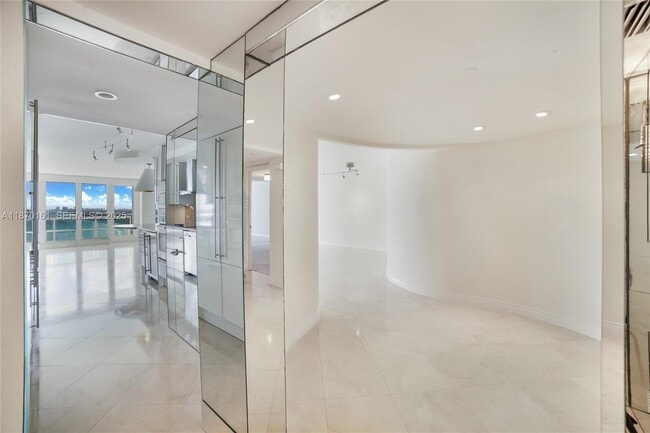 Photo - 2100 S Ocean Ln Unit 2007