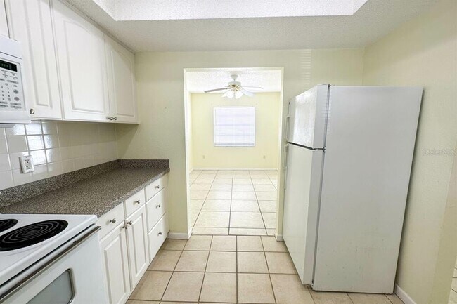 Photo - 3010 Holly Ave