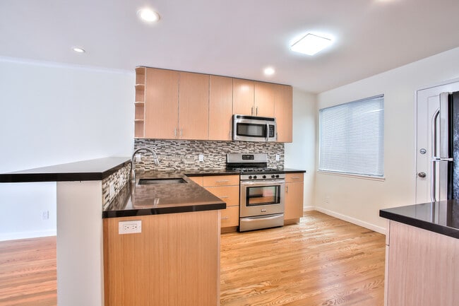Photo - 134 28th St Unit #1